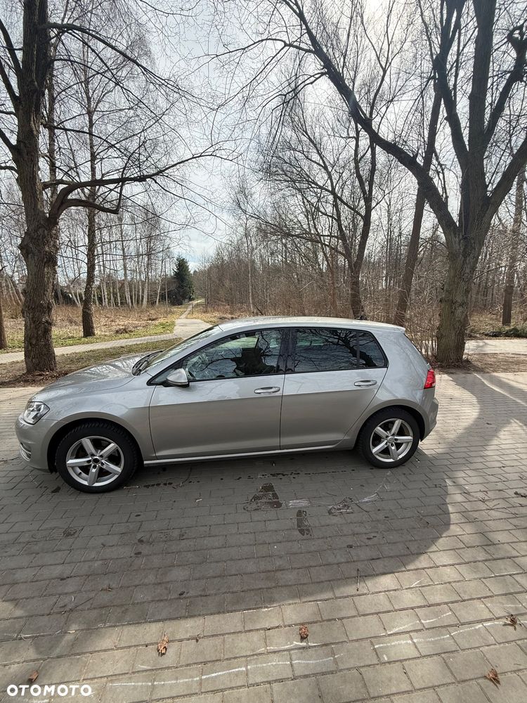 Volkswagen Golf 1.2 TSI Highline DSG - 4