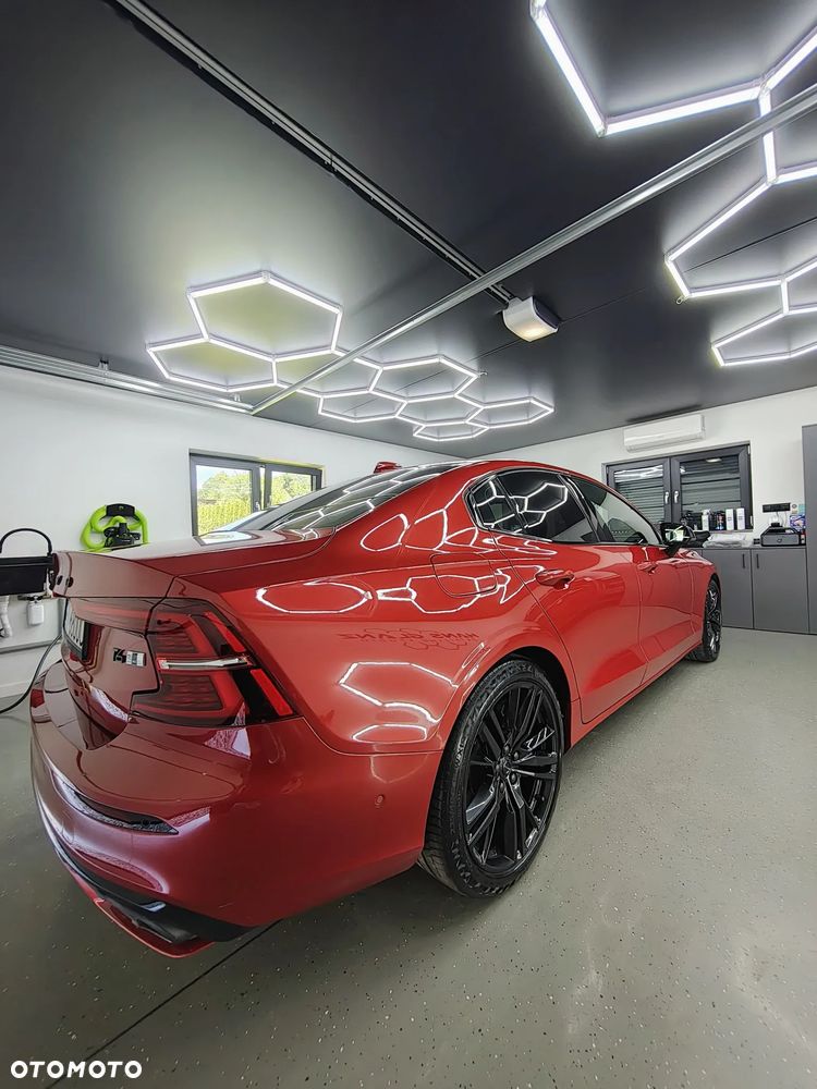 Volvo S60 T6 AWD R-Design - 3