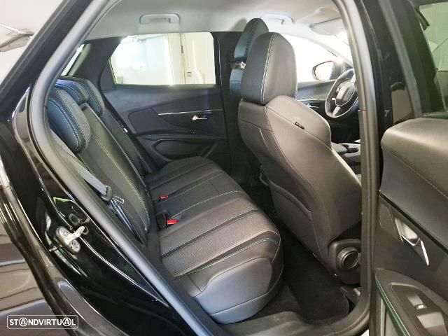 Peugeot 3008 1.6 Hybrid Allure Pack e-EAT8 - 6