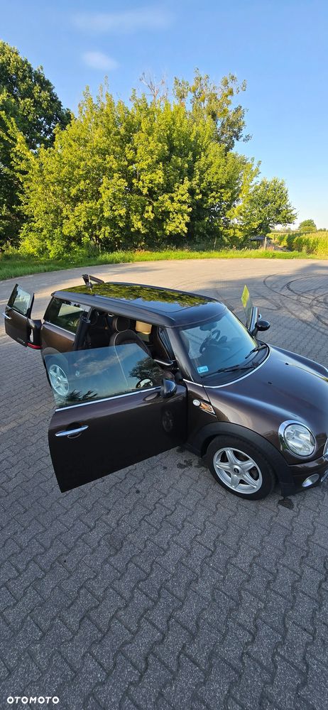 MINI Clubman Cooper D - 16