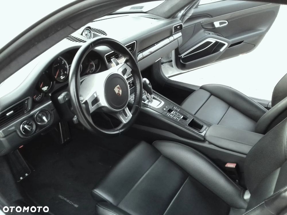 Porsche 911 Turbo S - 2