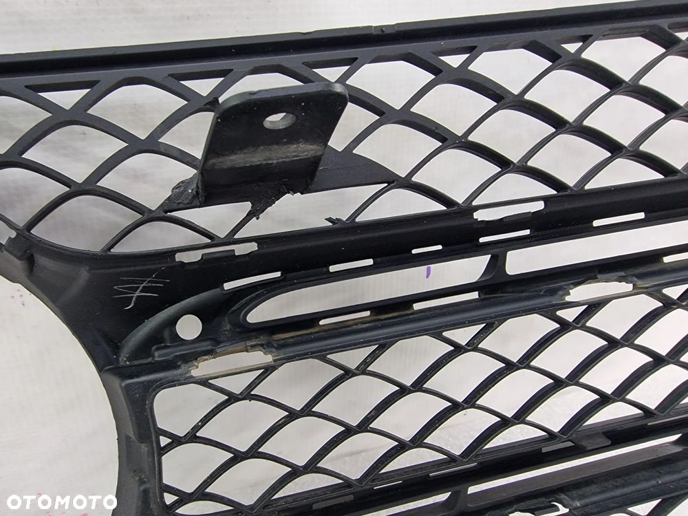 MERCEDES GLE W166 AMG POD KAMERE 15- ATRAPA / GRILL PRZEDNI PRZÓD , NR A1668880260 , NR AUKCJI N799 - 23