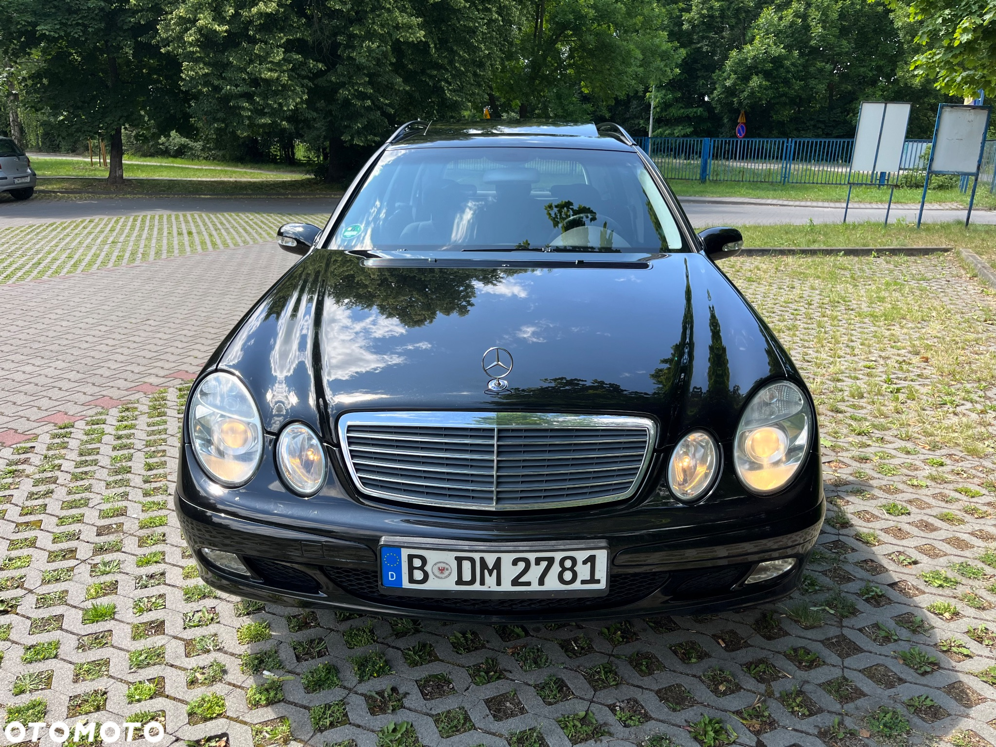 Mercedes-Benz Klasa E 200 T Kompressor Automatik Classic - 9