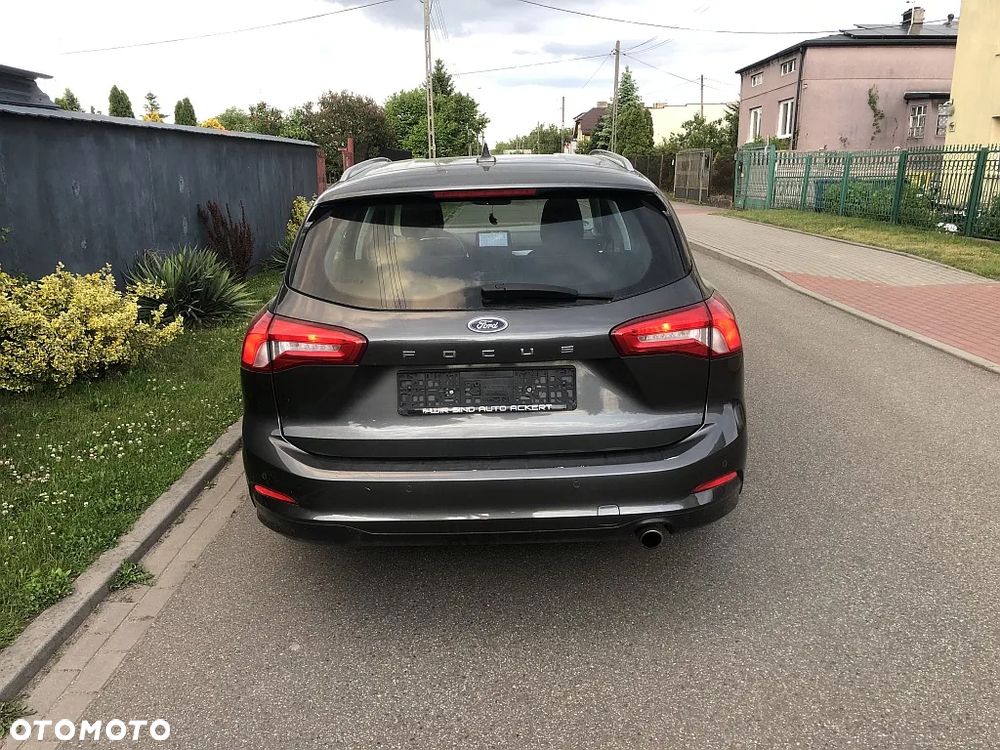 Ford Focus 2.0 EcoBlue Titanium - 6