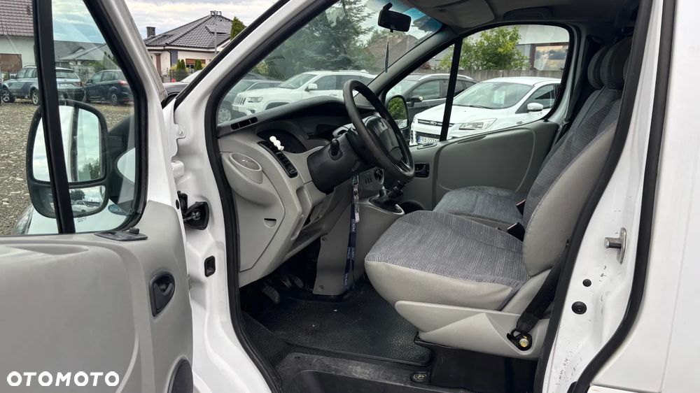 Renault TRAFIC - 21