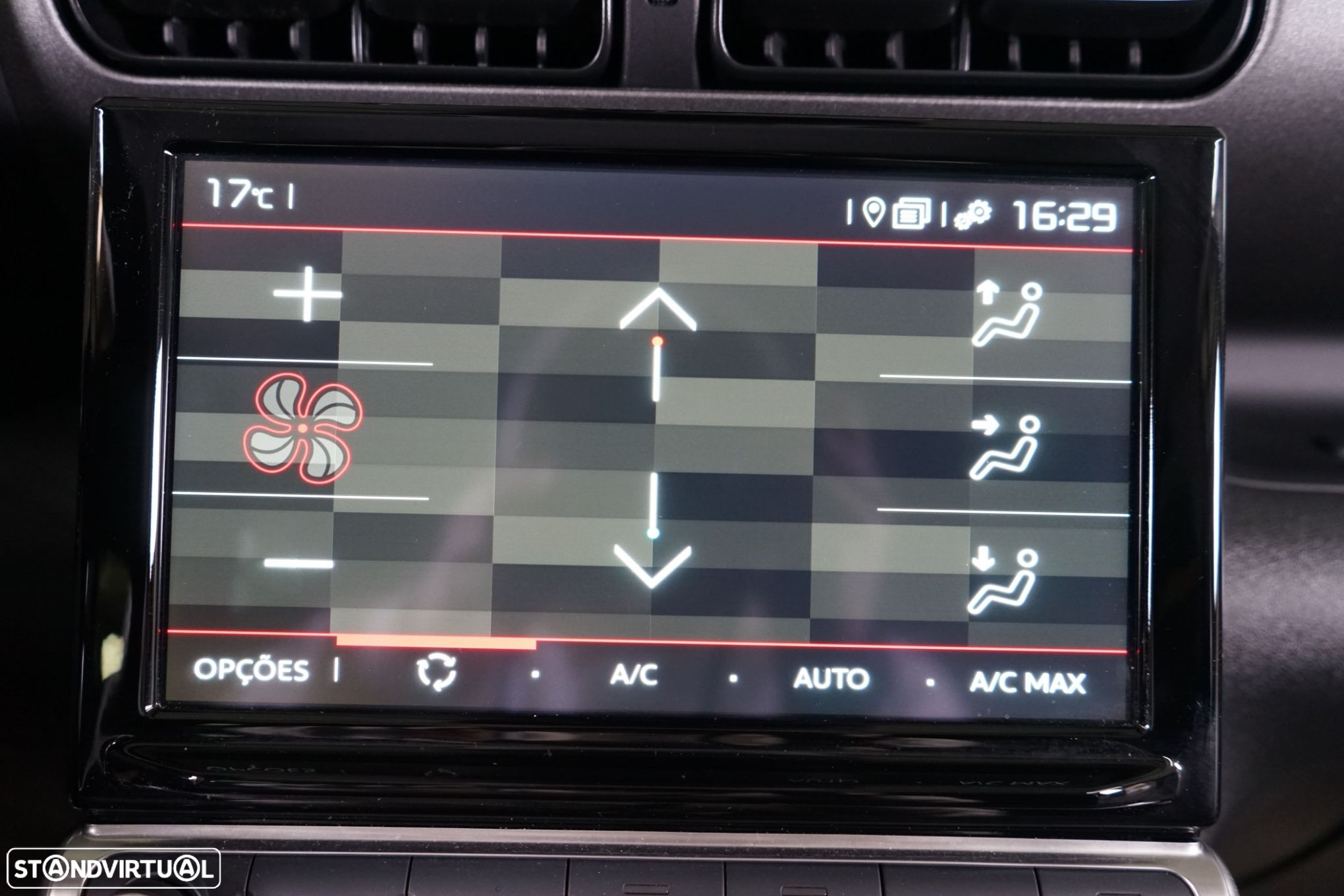 Citroën C3 Aircross 1.2 PureTech Shine - 36