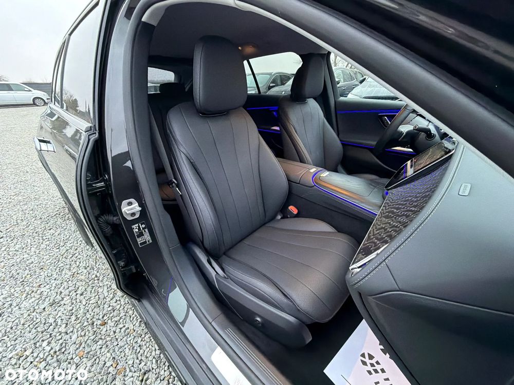 Mercedes-Benz Klasa E 300 de 4-Matic Avantgarde - 35