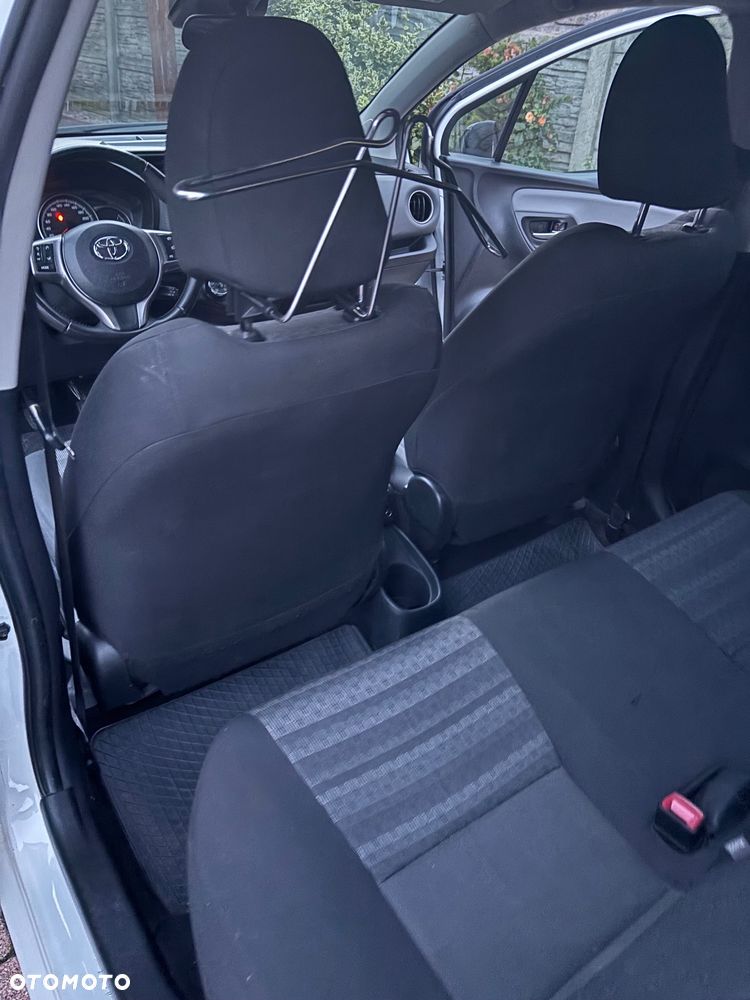 Toyota Yaris 1.4 D-4D Prestige - 14