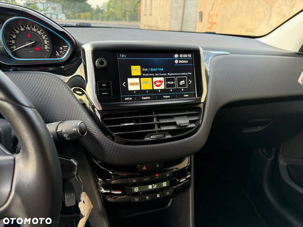 Peugeot 2008 1.5 BlueHDi Allure - 14