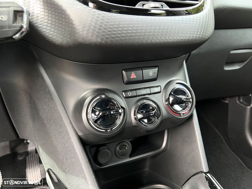 Peugeot 2008 1.5 BlueHDi Style - 20