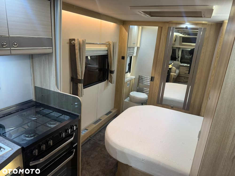 Elddis Crusader Mistral - 8