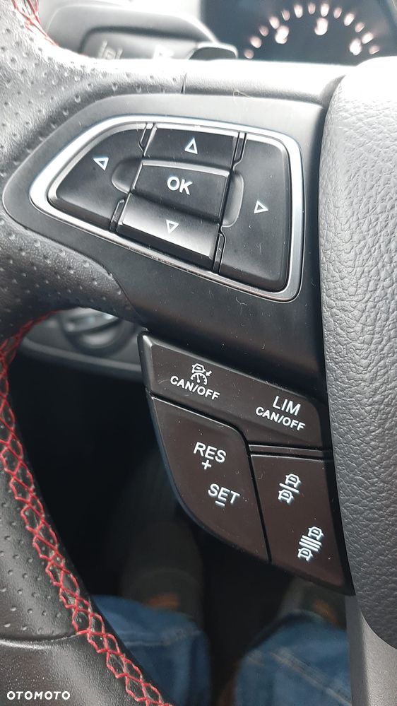 Ford Kuga 2.0 TDCi 4x4 ST-Line - 26