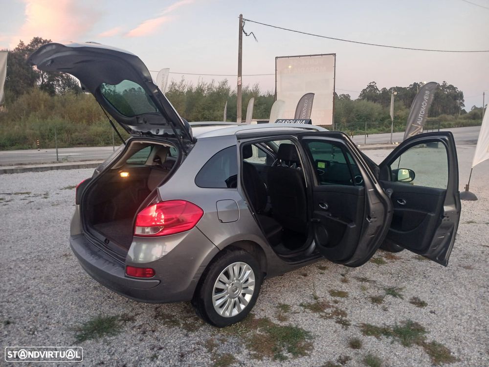 Renault Clio Break 1.2 16V Dynamique S - 11