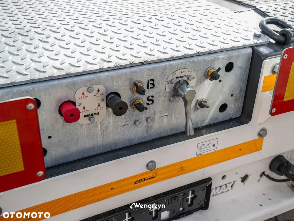 MAX Trailer 2 osiowy tiefbett, lowbed, zawieszenie pneumatyczne - 17