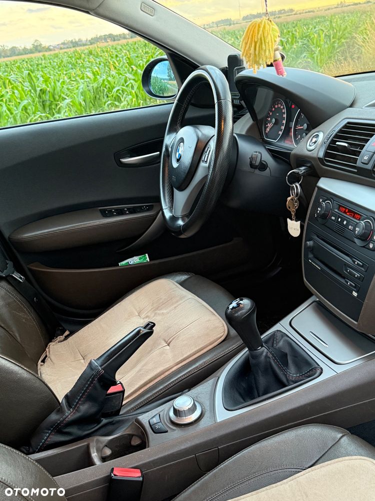 BMW Seria 1 116i - 11