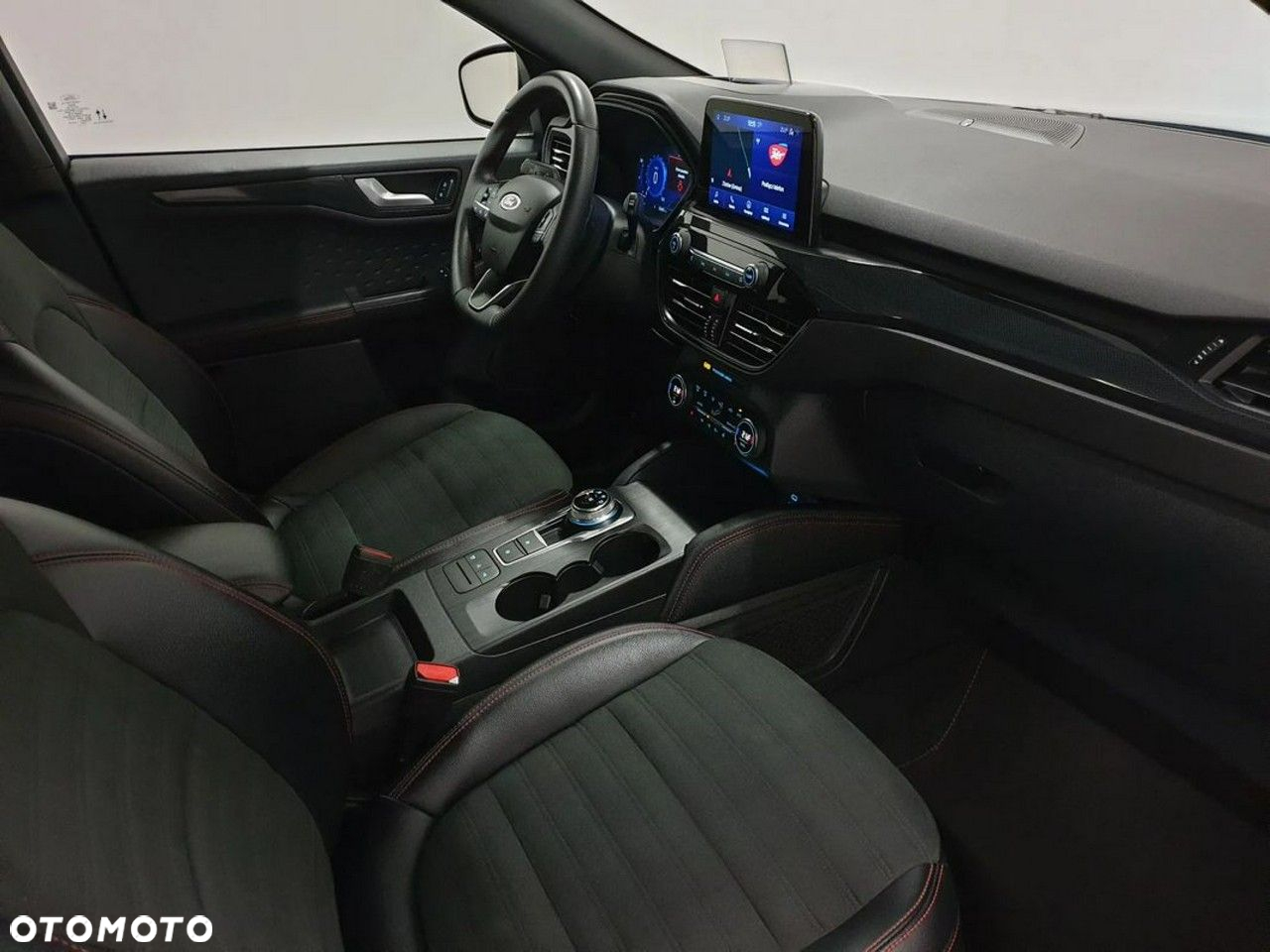 Ford Kuga 2.0 EcoBlue 4x4 ST-LINE X - 21
