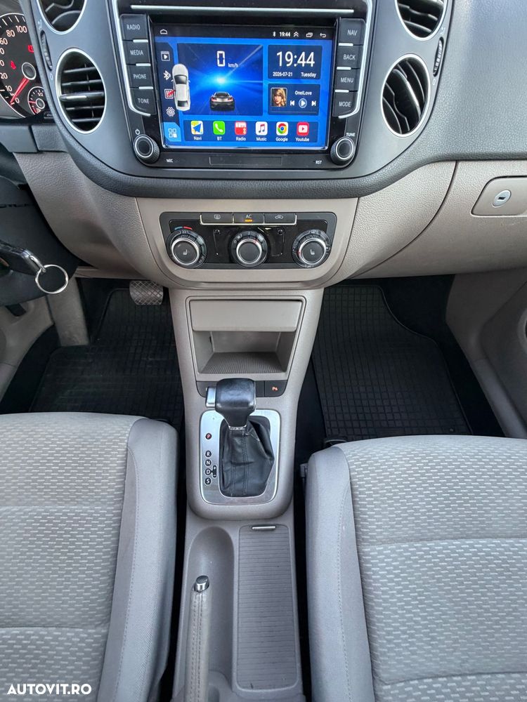 Volkswagen Golf Plus - 12