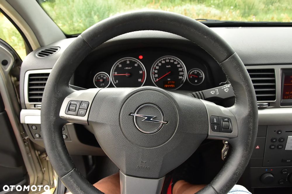 Opel Vectra 1.9 CDTI Cosmo - 8