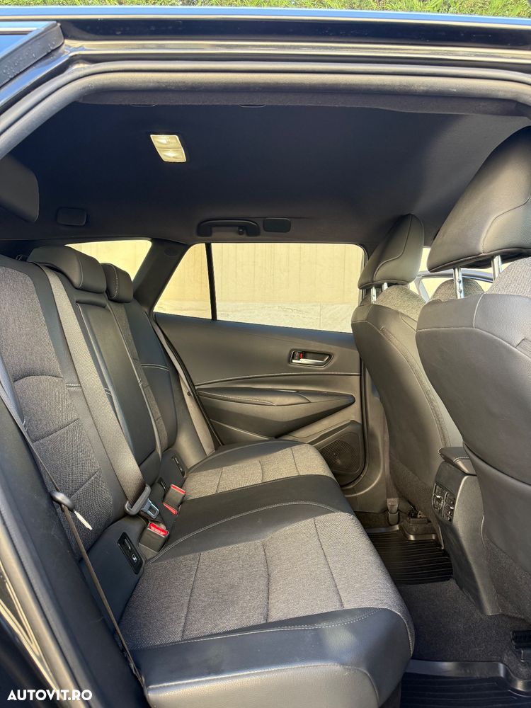 Toyota Corolla 1.8 Hybrid Touring Sports Business Edition - 6