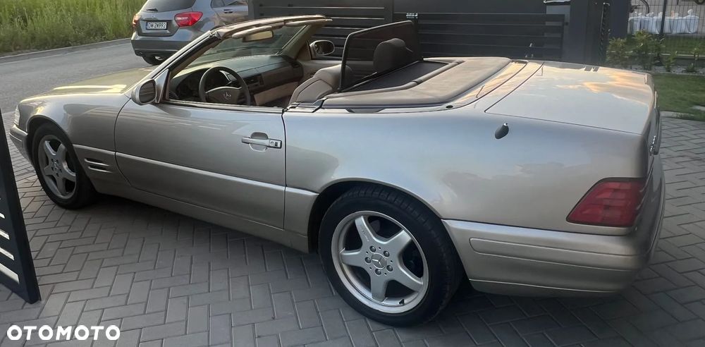 Mercedes-Benz SL 500 - 21