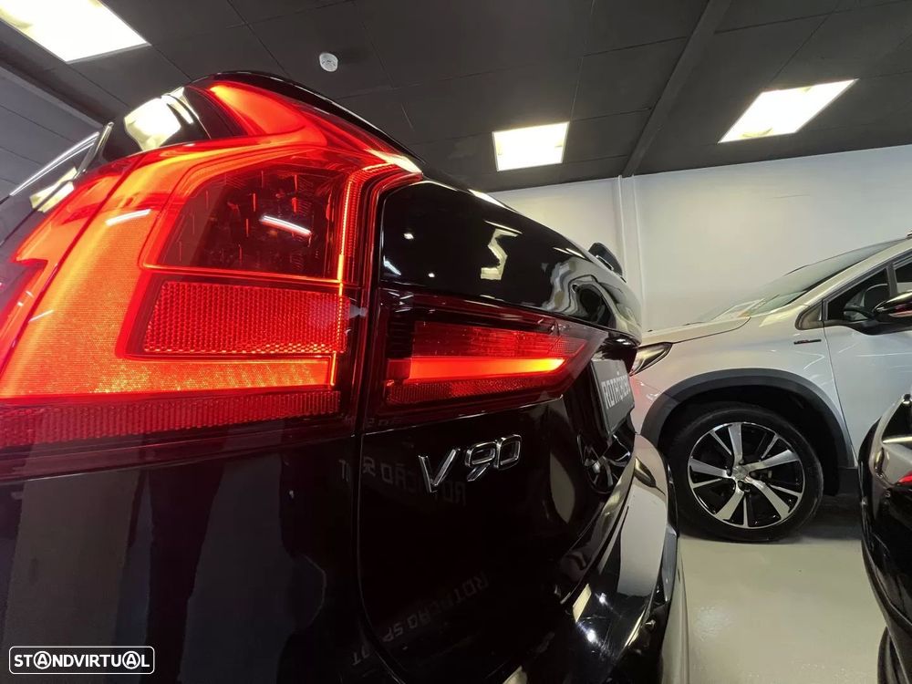 Volvo V90 D3 Geartronic Momentum - 36