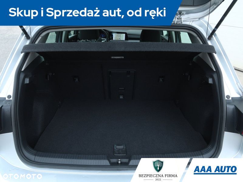 Volkswagen Golf - 14