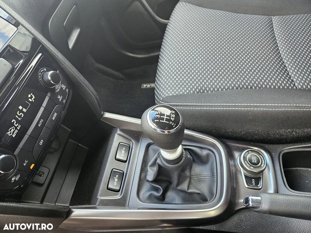 Suzuki Vitara 1.4 Boosterjet 6MT AllGrip MHEV Passion - 16