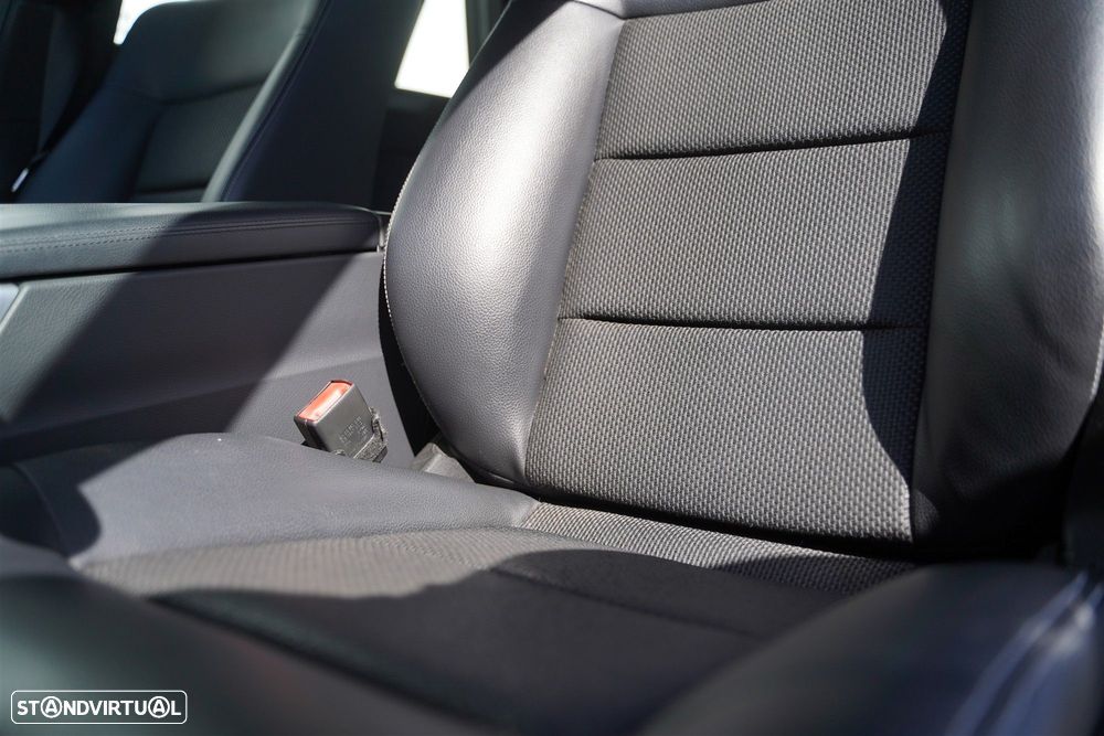 Mercedes-Benz E 220 CDi Avantgarde BE Auto.140g - 27