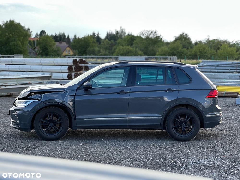 Volkswagen Tiguan - 8