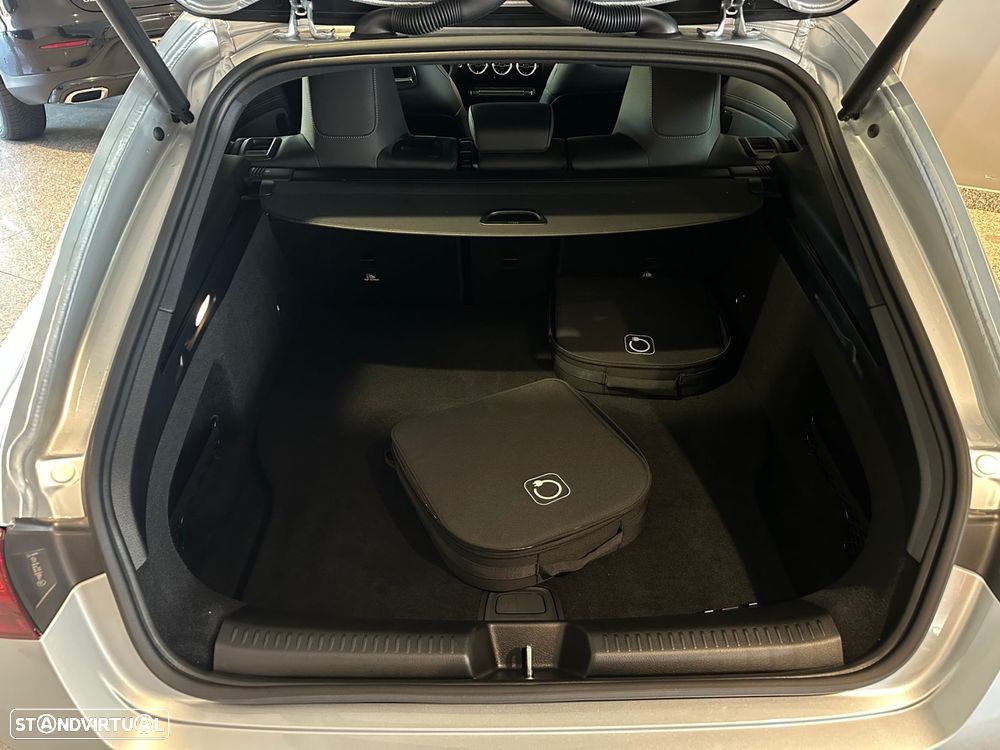 Mercedes-Benz CLA 250 - 42