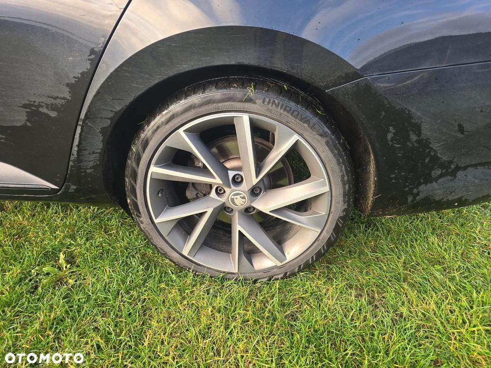 Skoda Superb 2.0 TDI 4x4 Sportline DSG - 2