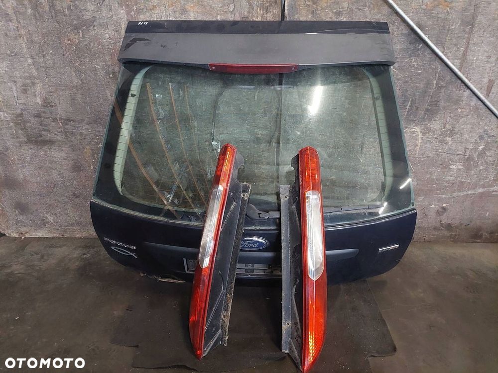 KLAPA BAGAŻNIKA + LAMPY FORD FOCUS MK2 HB 5D V3 - 1