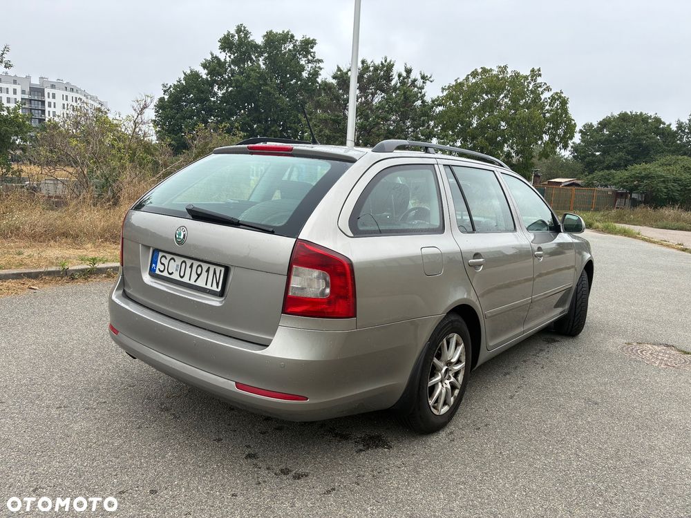 Skoda Octavia 1.4 TSI Ambiente - 8
