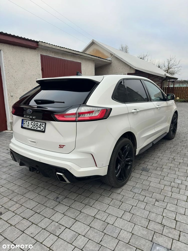 Ford Edge - 5