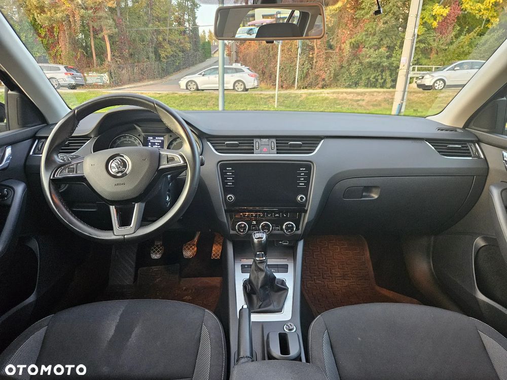 Skoda Octavia 1.6 TDI SCR Ambition - 11