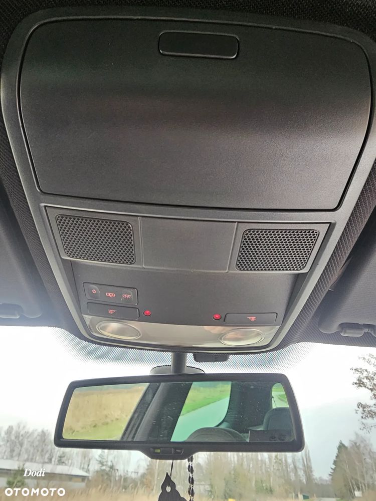 Volkswagen Golf - 19