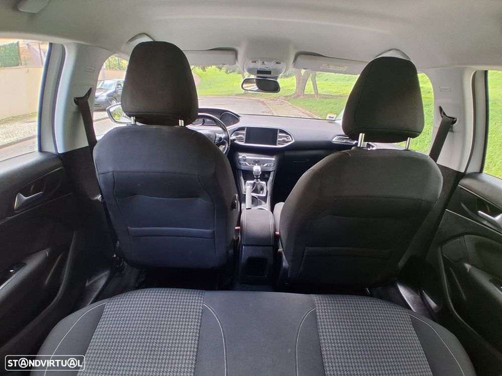 Peugeot 308 1.5 BlueHDi Business Line - 26