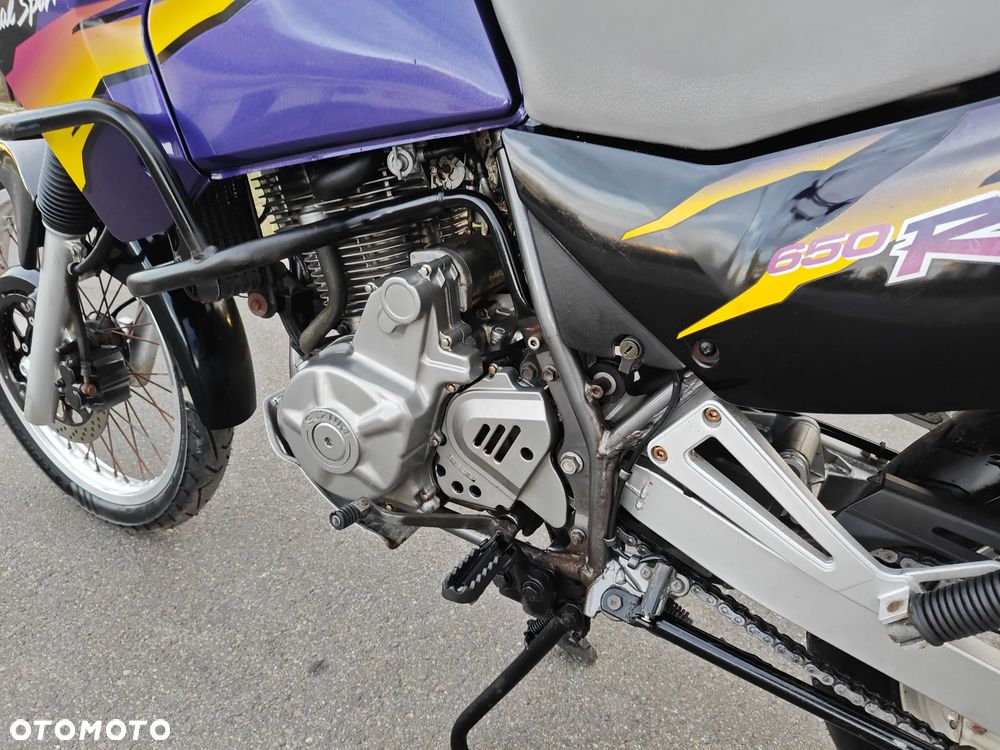 Suzuki DR - 16