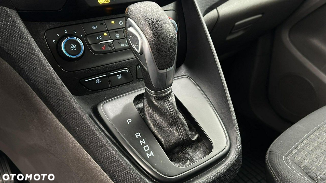 Ford Transit Connect - 17