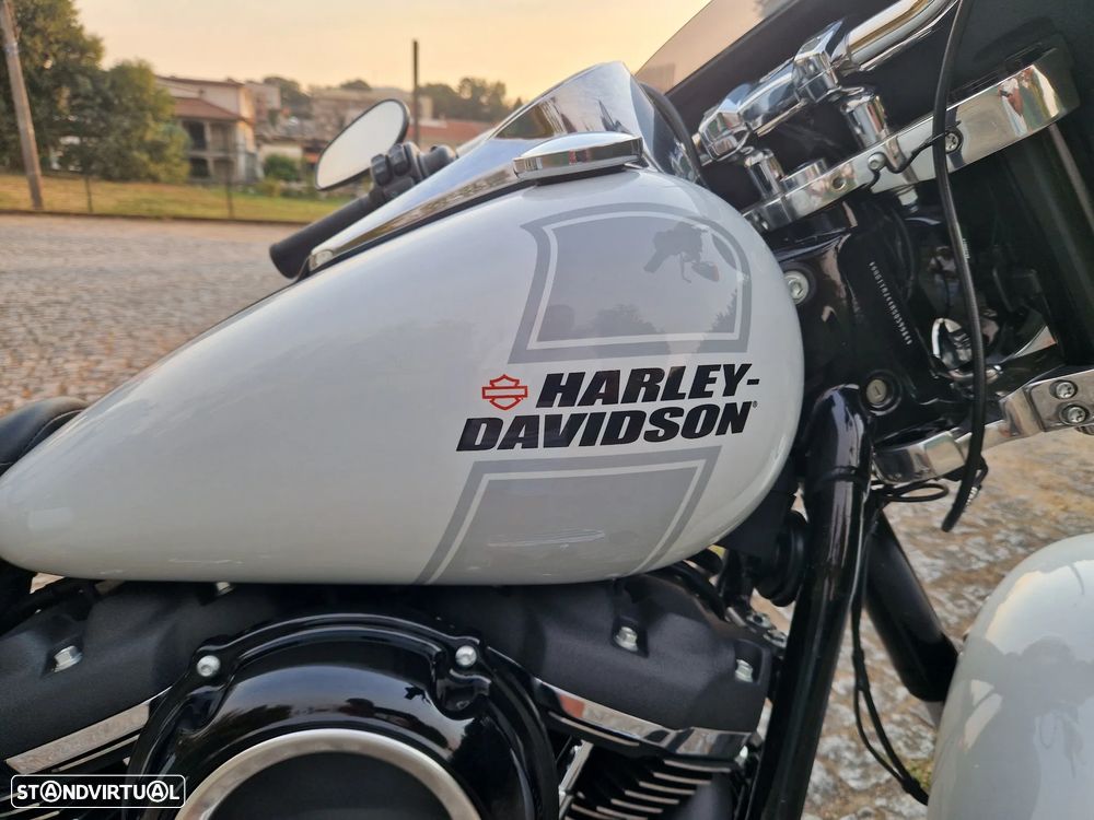Harley-Davidson Softail Sport Glaid - 4