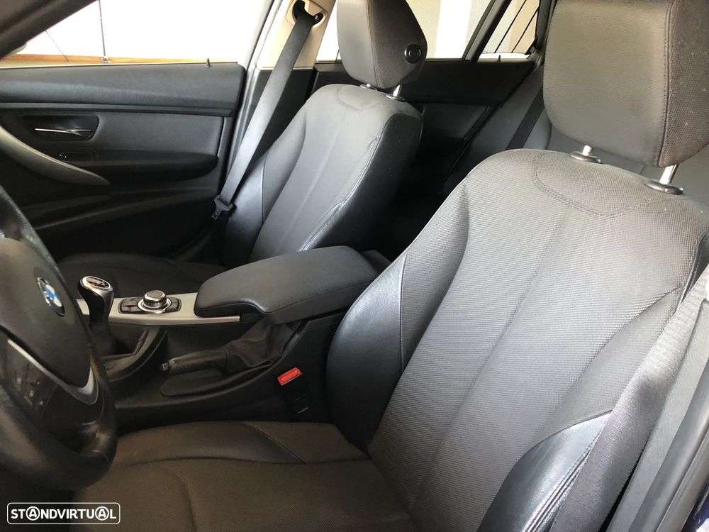 BMW 320 d EfficientDynamics Line Modern - 12