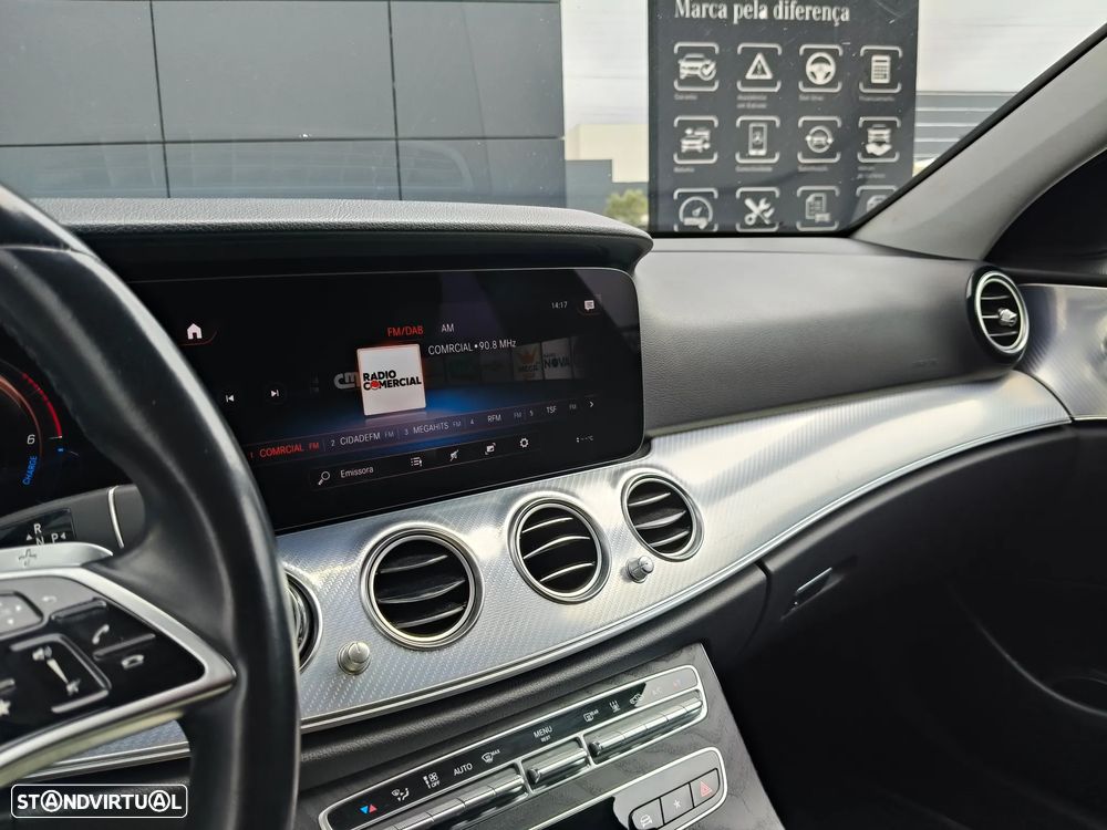 Mercedes-Benz E 300 de Avantgarde 4Matic - 6