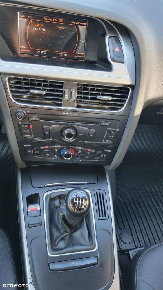 Audi A4 Avant 2.0 TDI DPF quattro Ambiente - 15