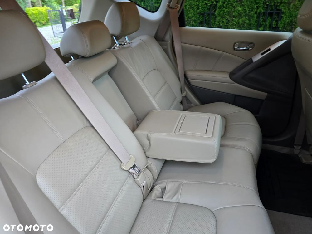 Nissan Murano 2.5 D Premium - 23