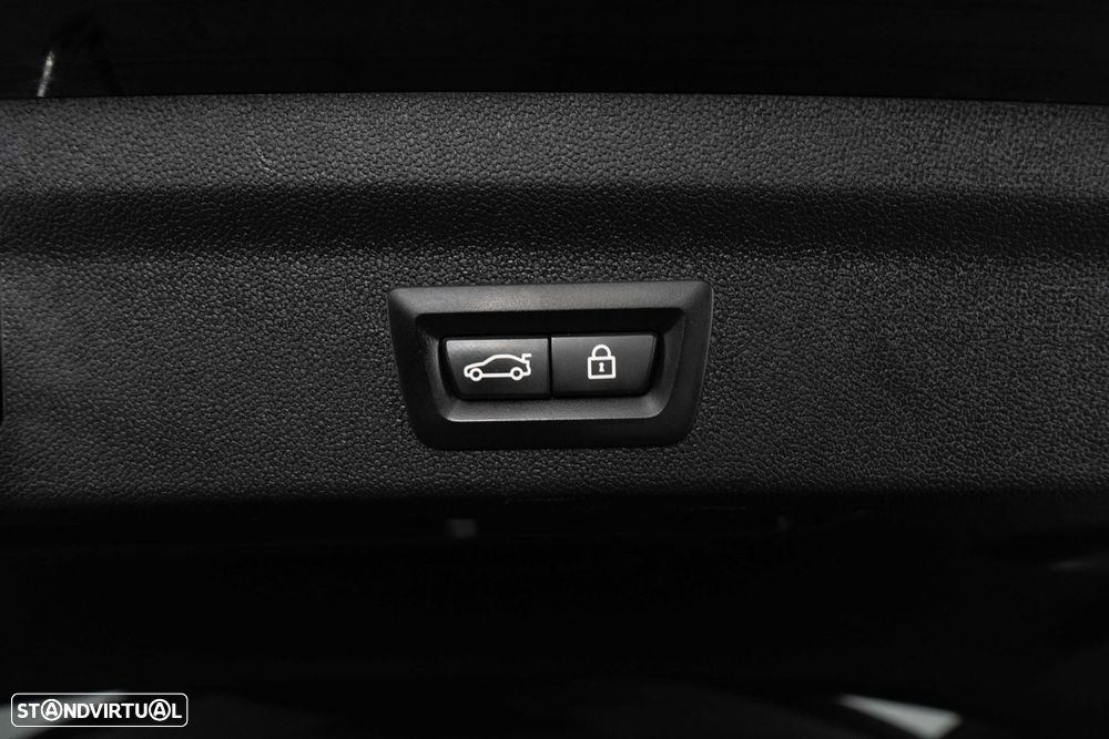 MINI Countryman Cooper SE ALL4 Auto - 22