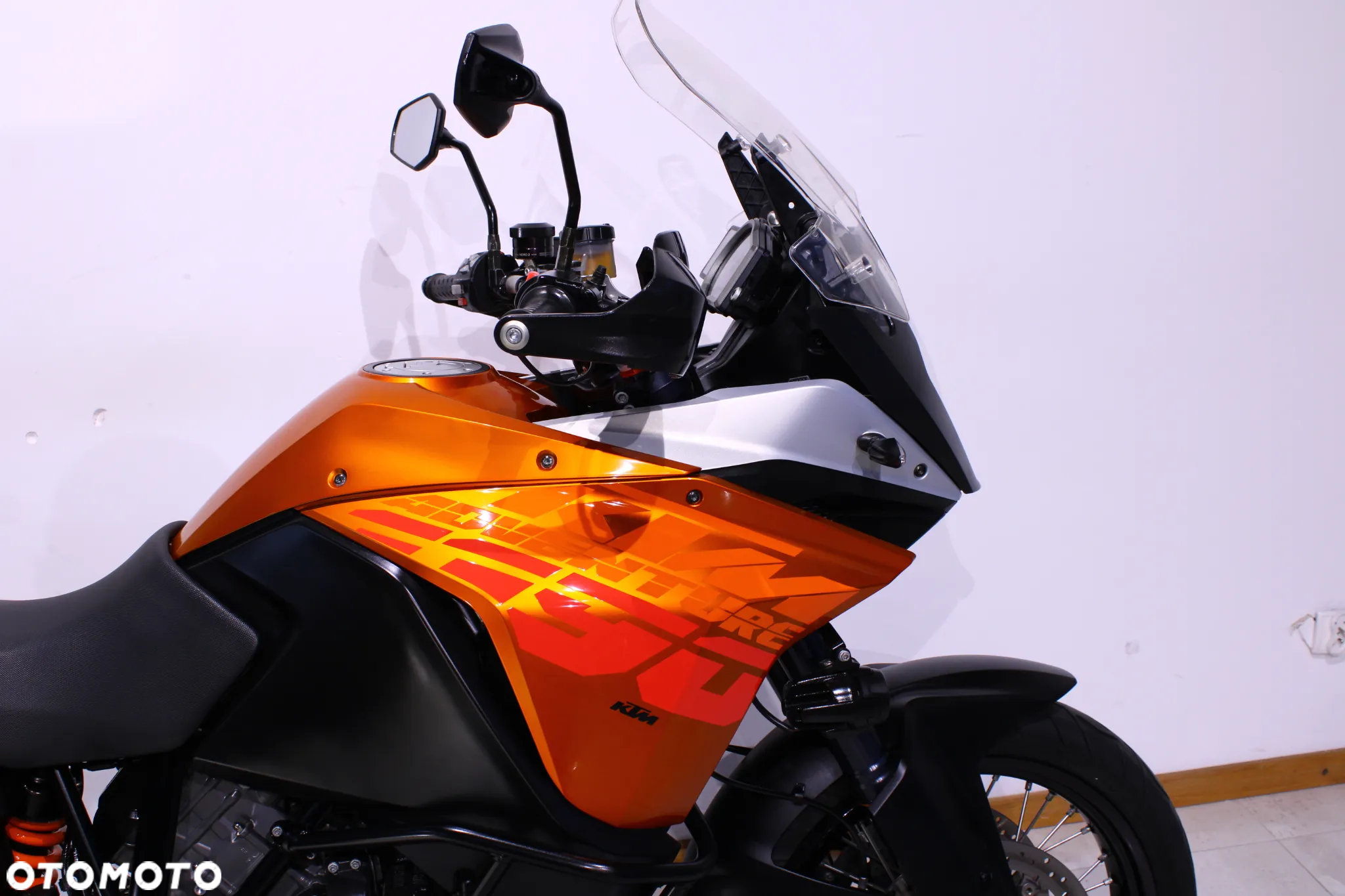 KTM Adventure - 12