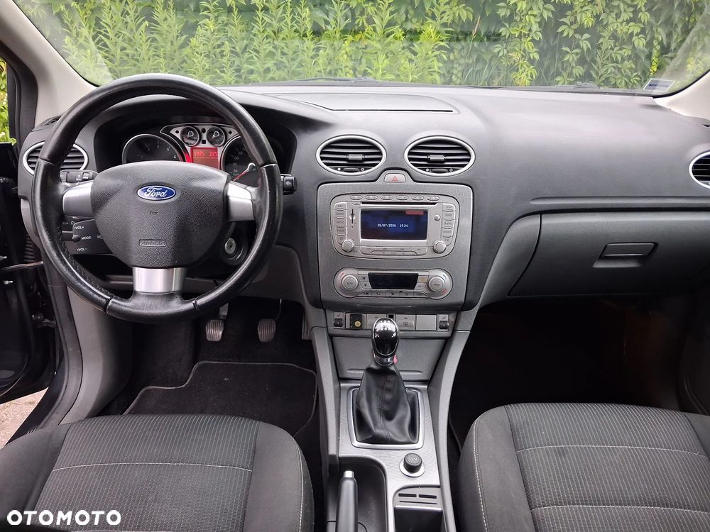 Ford Focus 1.8 FF Platinium X - 27
