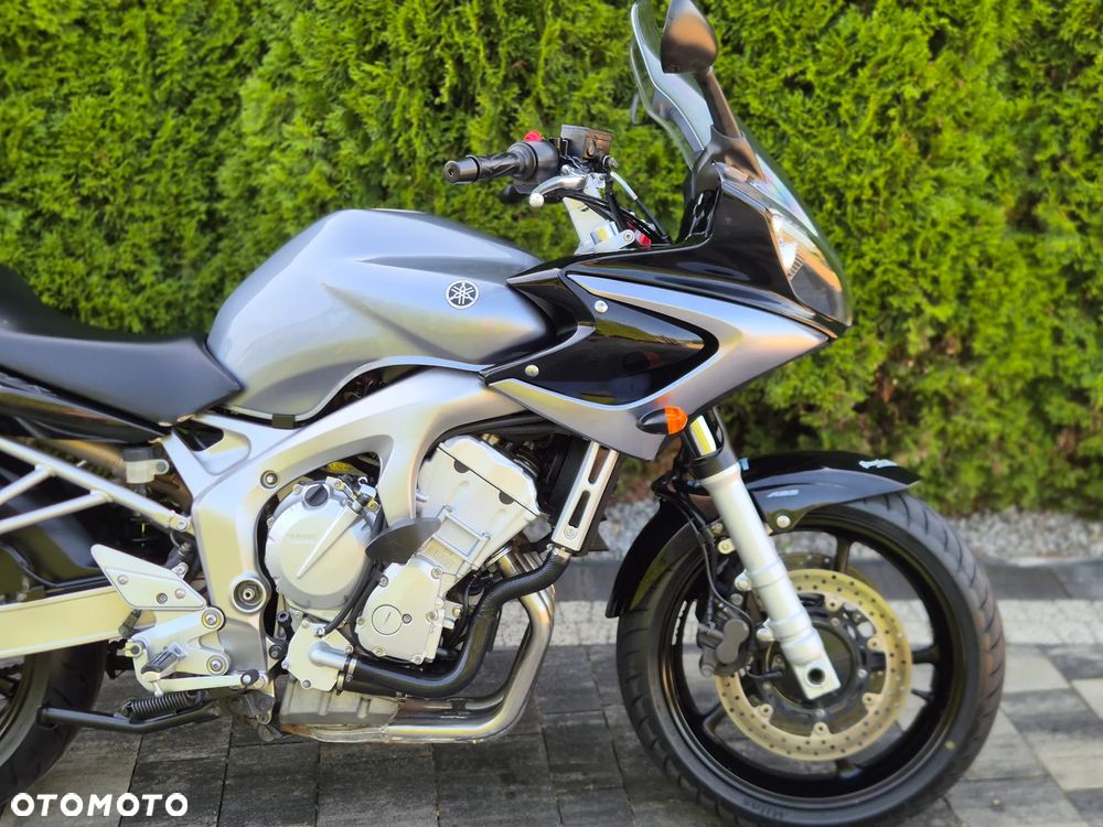 Yamaha FZ6 - 7