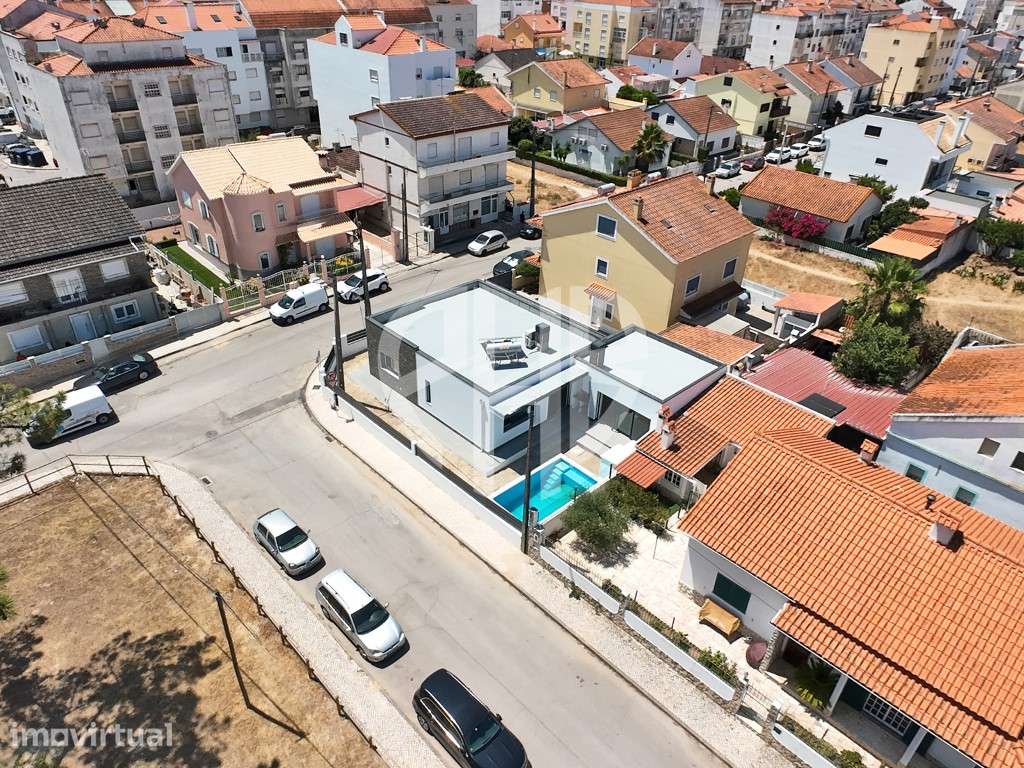Moradia Isolada T3 Nova com Piscina | Arquitetura Moderna | Quinta ... - Grande imagem: 2/60