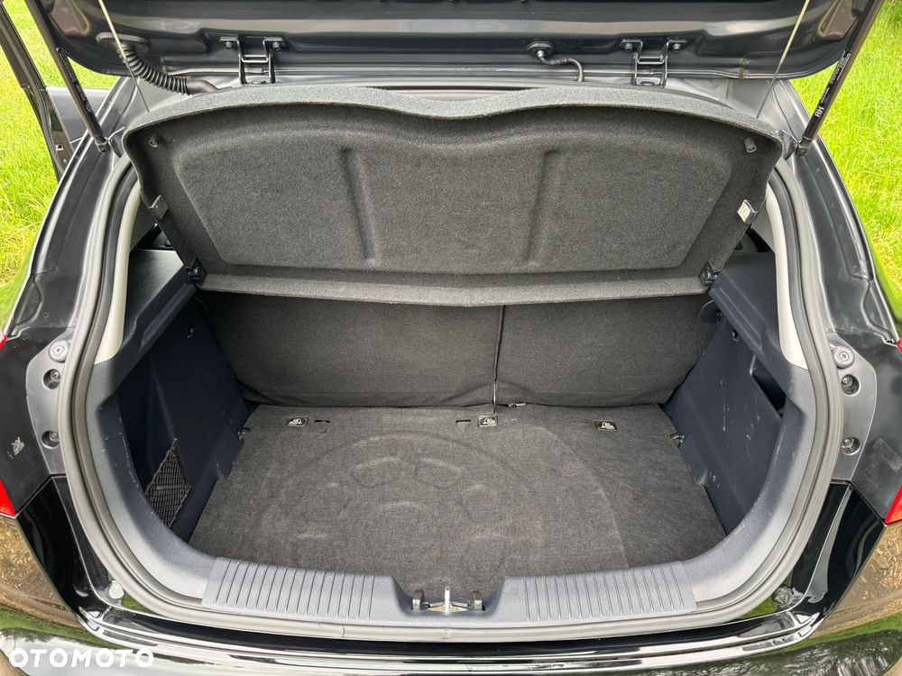 Kia Rio - 26